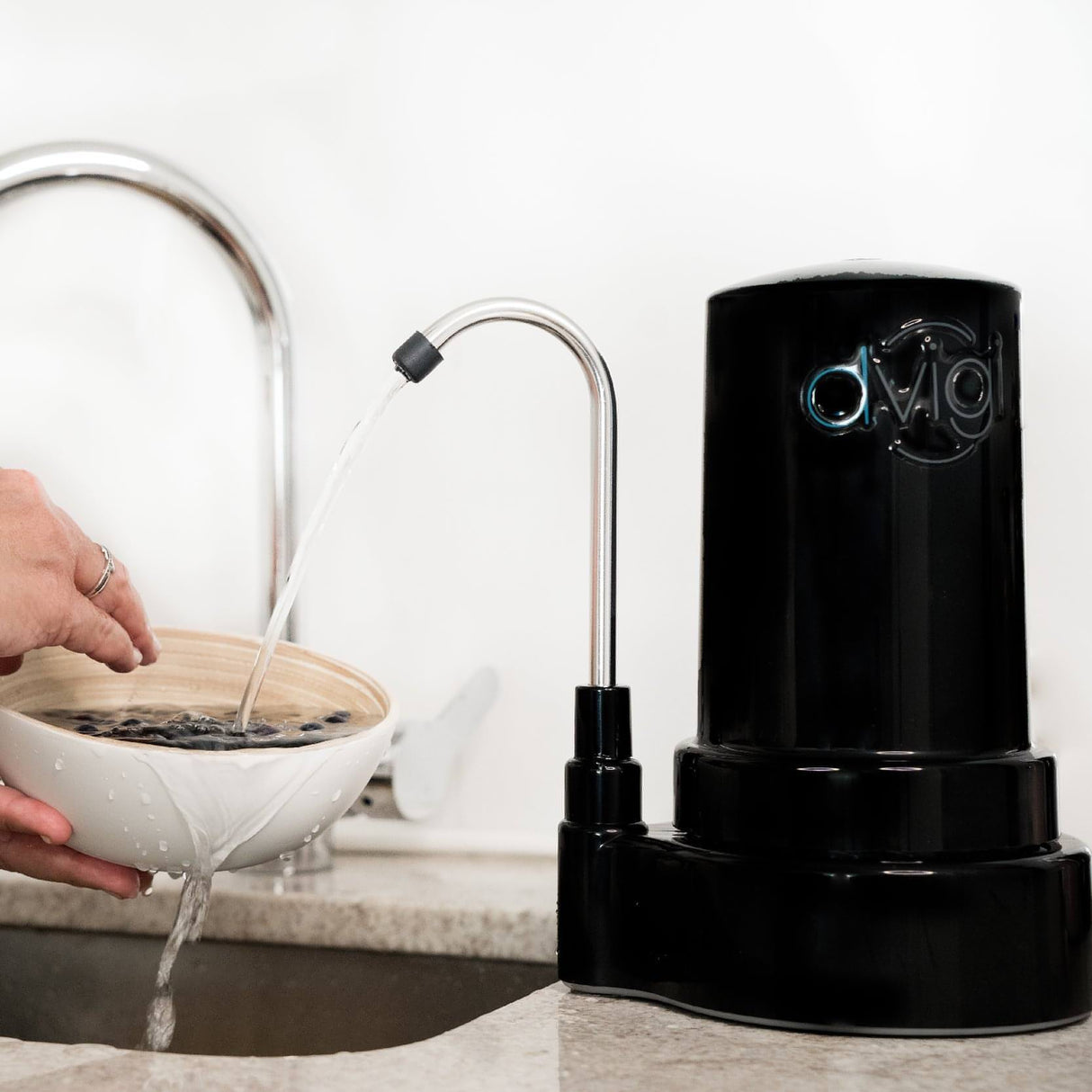 DVIGI COMPACT - Filtra 7000 litros + 1 Filtro Repuesto