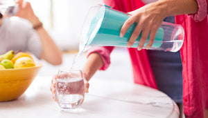 ¿Cuánta agua purificada debo tomar por día para estar saludable?