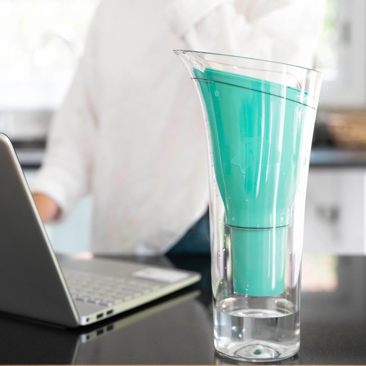 Jarra Purificadora de Agua SENSE + 4 Filtros adicionales