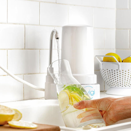 Imagen Purificador de Agua Dvigi Compact en uso